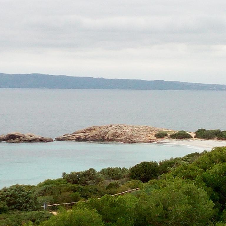 Domos Le Due Tuie Panzió Piscinas Kültér fotó